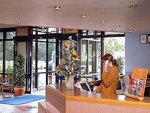 The Preston Hotel Престън Екстериор снимка